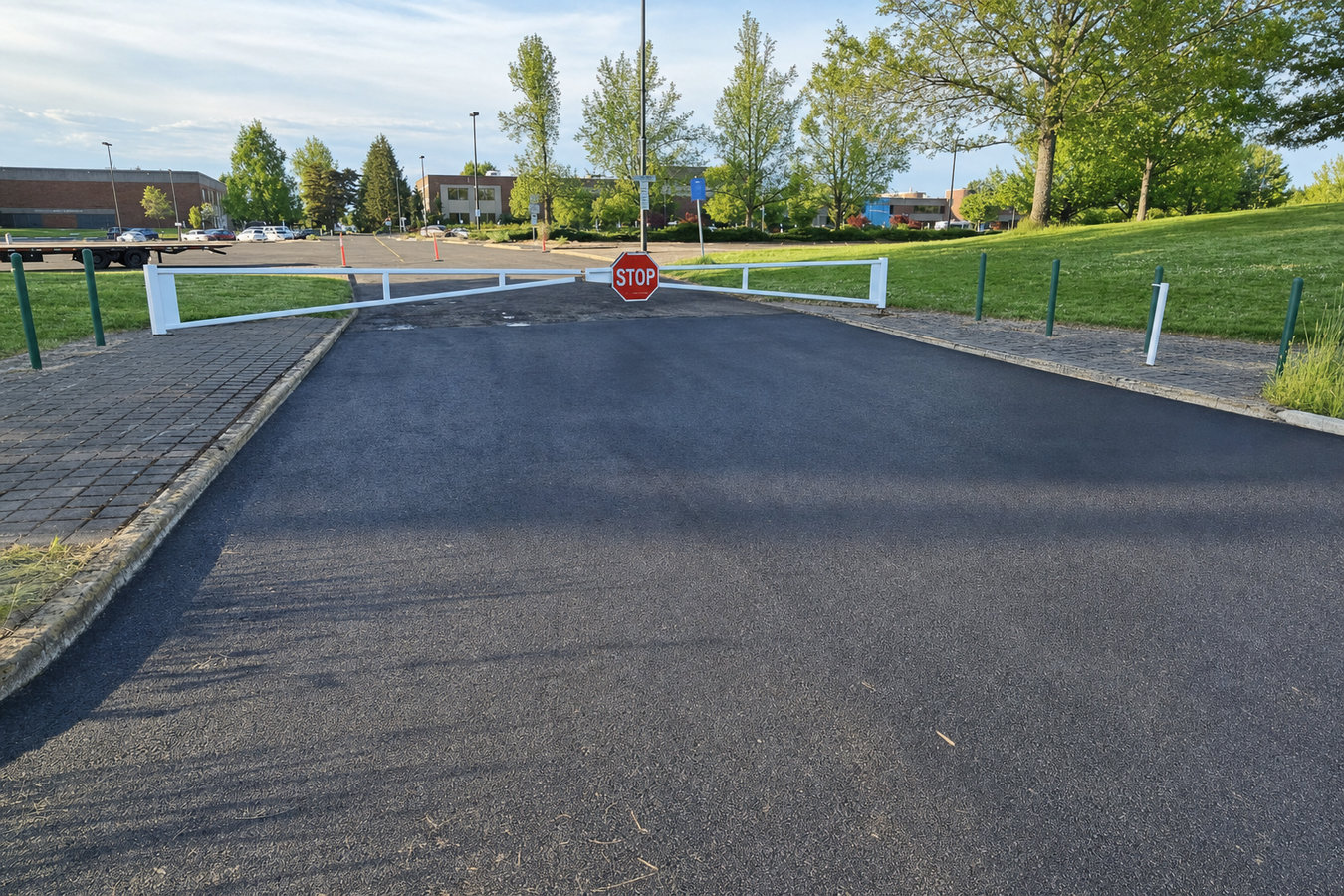 Commercial asphalt paving